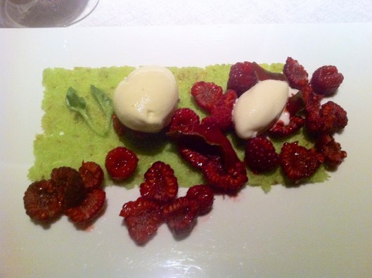 Raspberries with Pandan Cake Raspberries with Pandan Cake